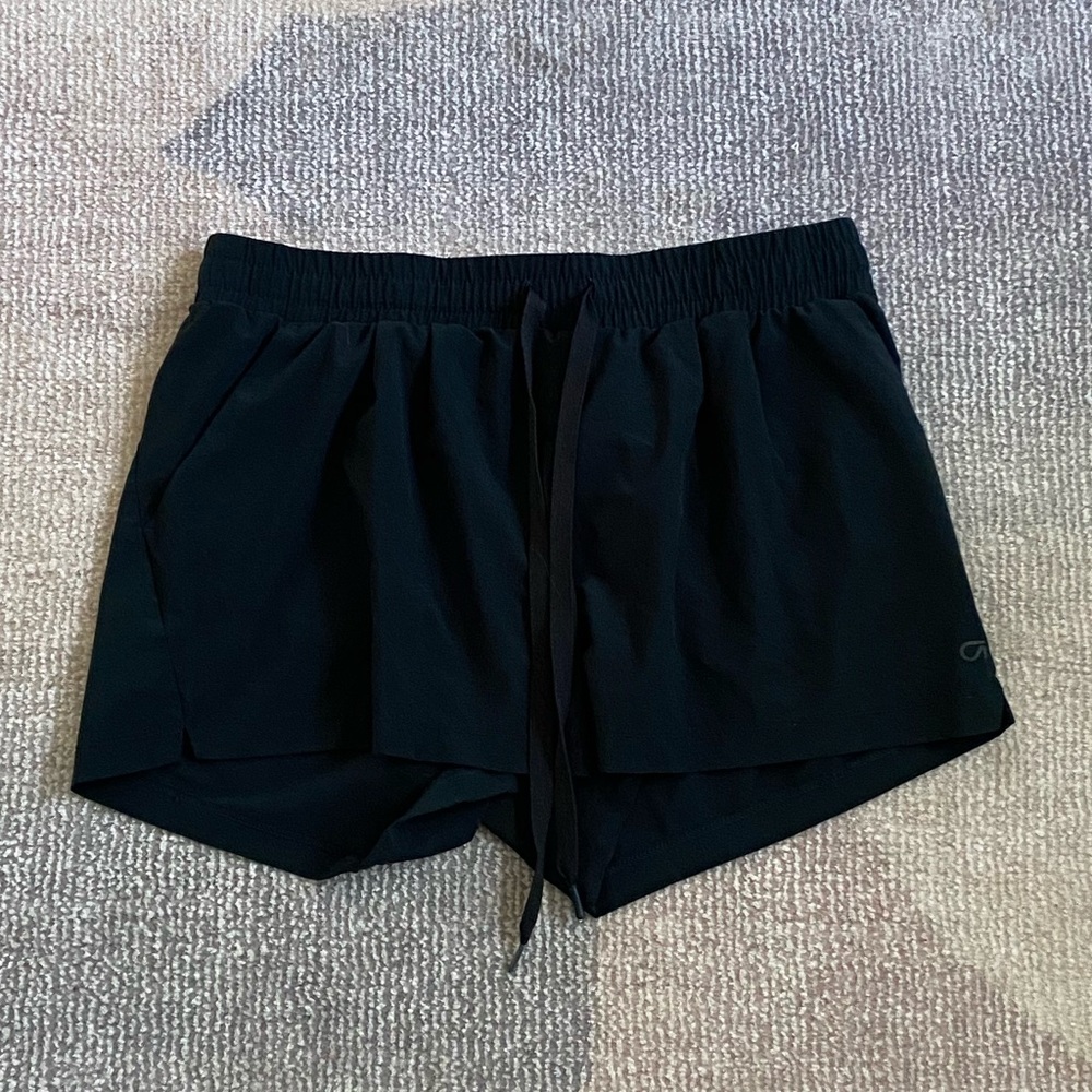 GapFit Campus Green 3” Running Short